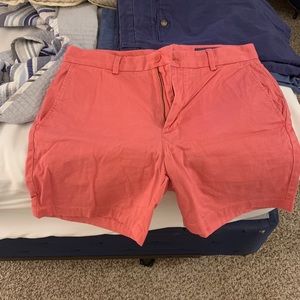 Vineyard Vines shorts q